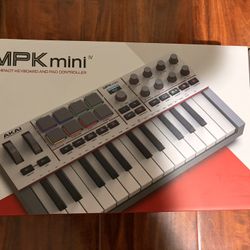 Akai MPK mini 4 Keyboard Controller 