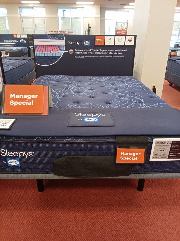 Sleepys by Sealy w/ Head + Foot Adjustable Base