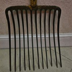 Vintage Antique Pitchfork 12 Prong
