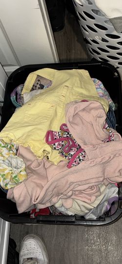 Box of toddler girl clothes 12-3t
