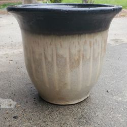 Black & Tan Glazed Pot