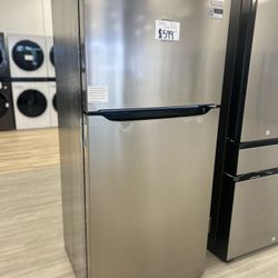 Frigidaire 30 in. 18.3 cu. ft. Garage Ready Top Freezer Refrigerator in Stainless Steel