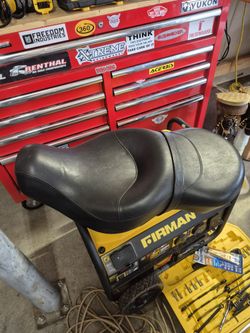 06 Harley Sportster Xl883 Seat