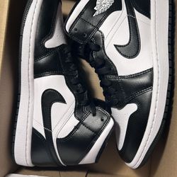 Jordan 1 Mids