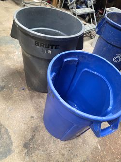 Rubbermaid BRUTE Trash Can – $20