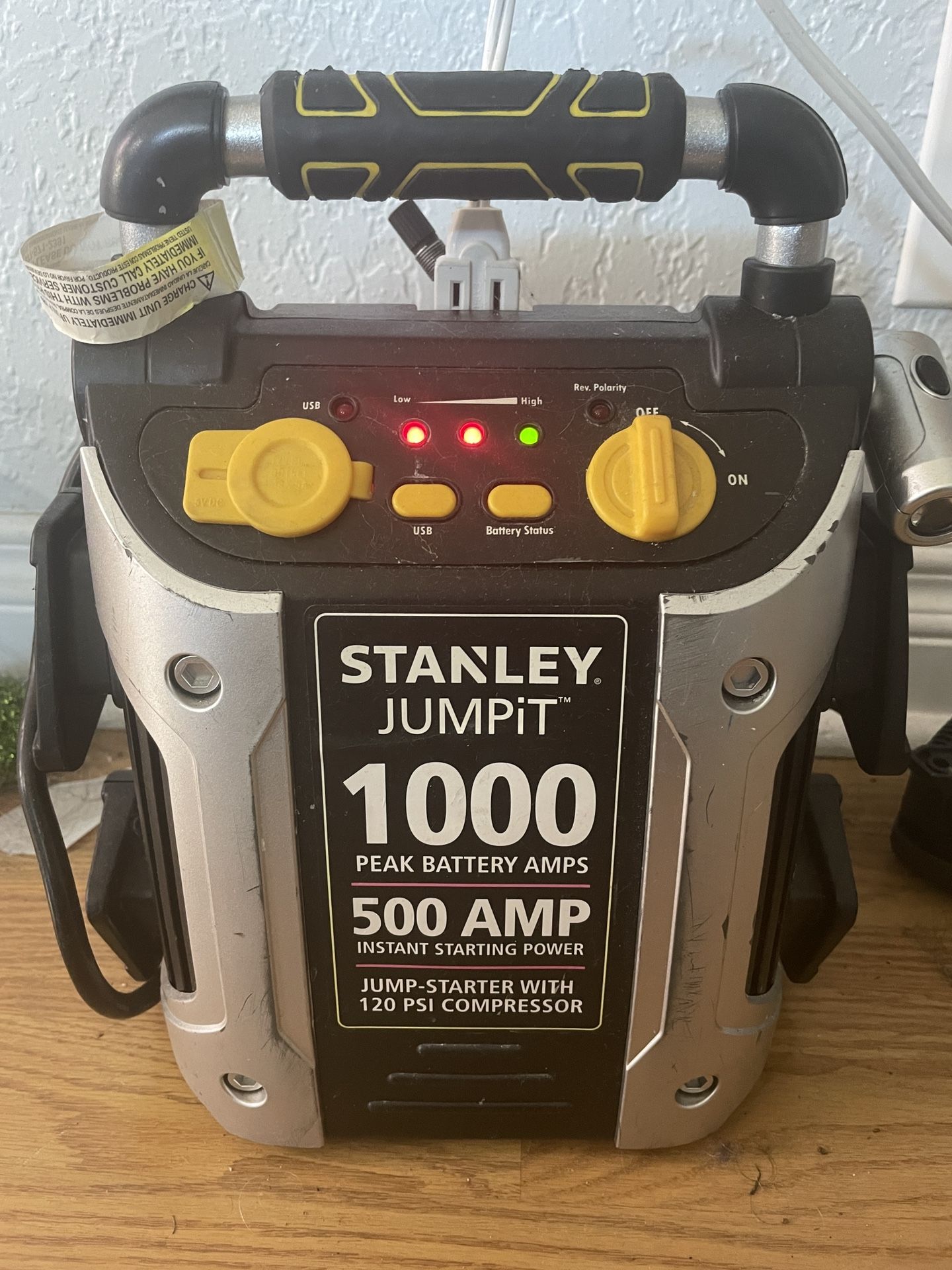 Stanley JumpIt Car Battery Jump Starter with Air Compressor for Sale in