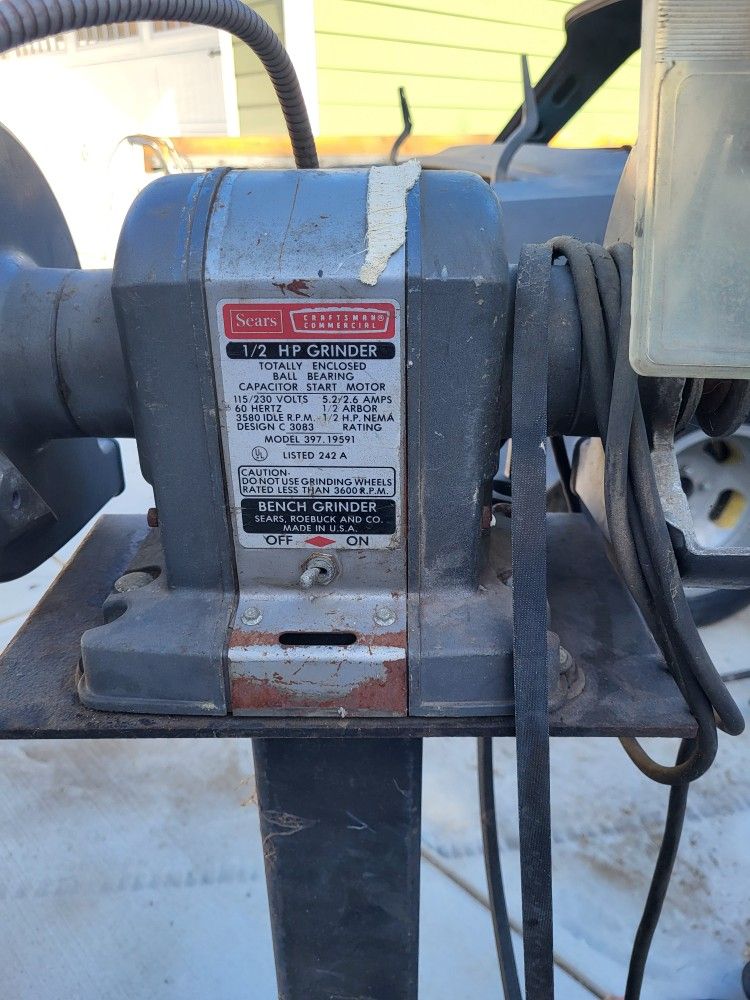 Craftsman Grinder With Heavy Stand