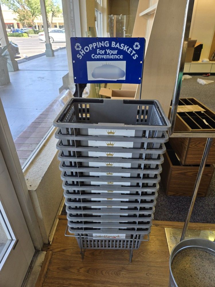 13 Shopping Baskets w/Stand