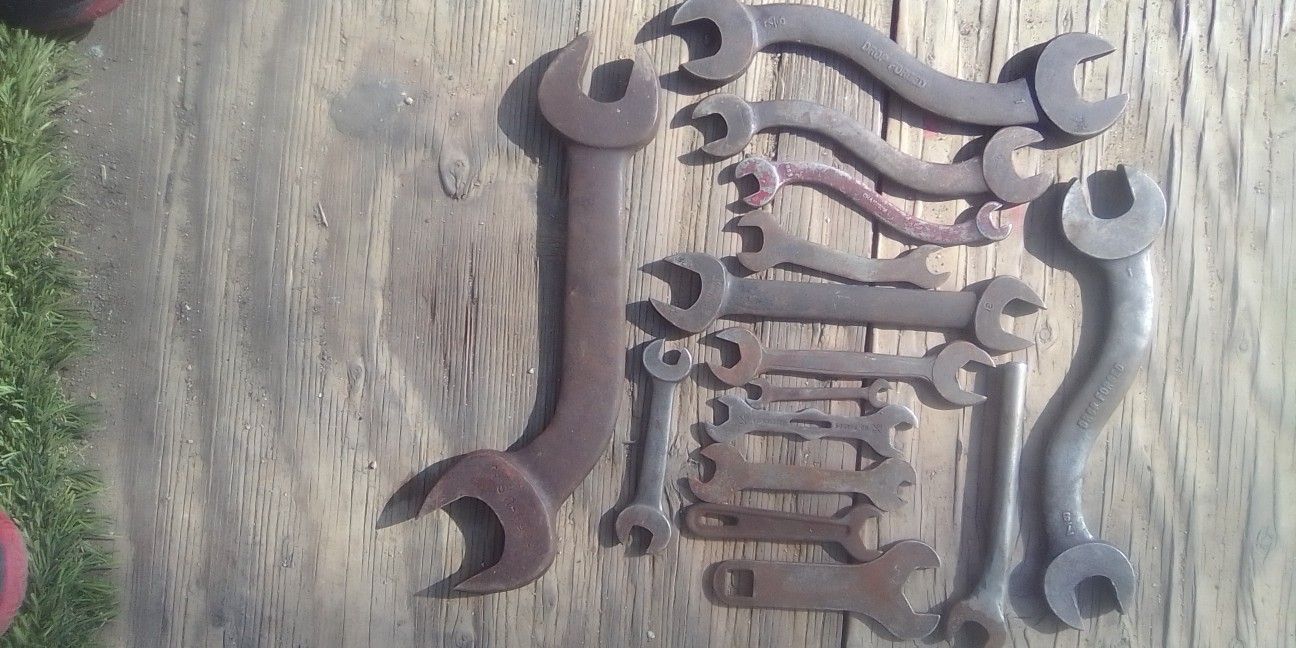 Antique Wrenches/ Tools DEAL!!!