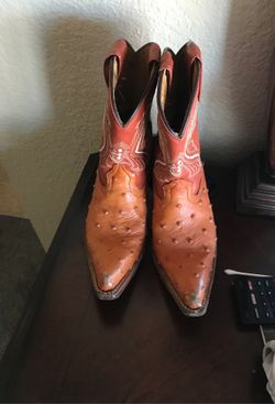 Kids boots size 10/11