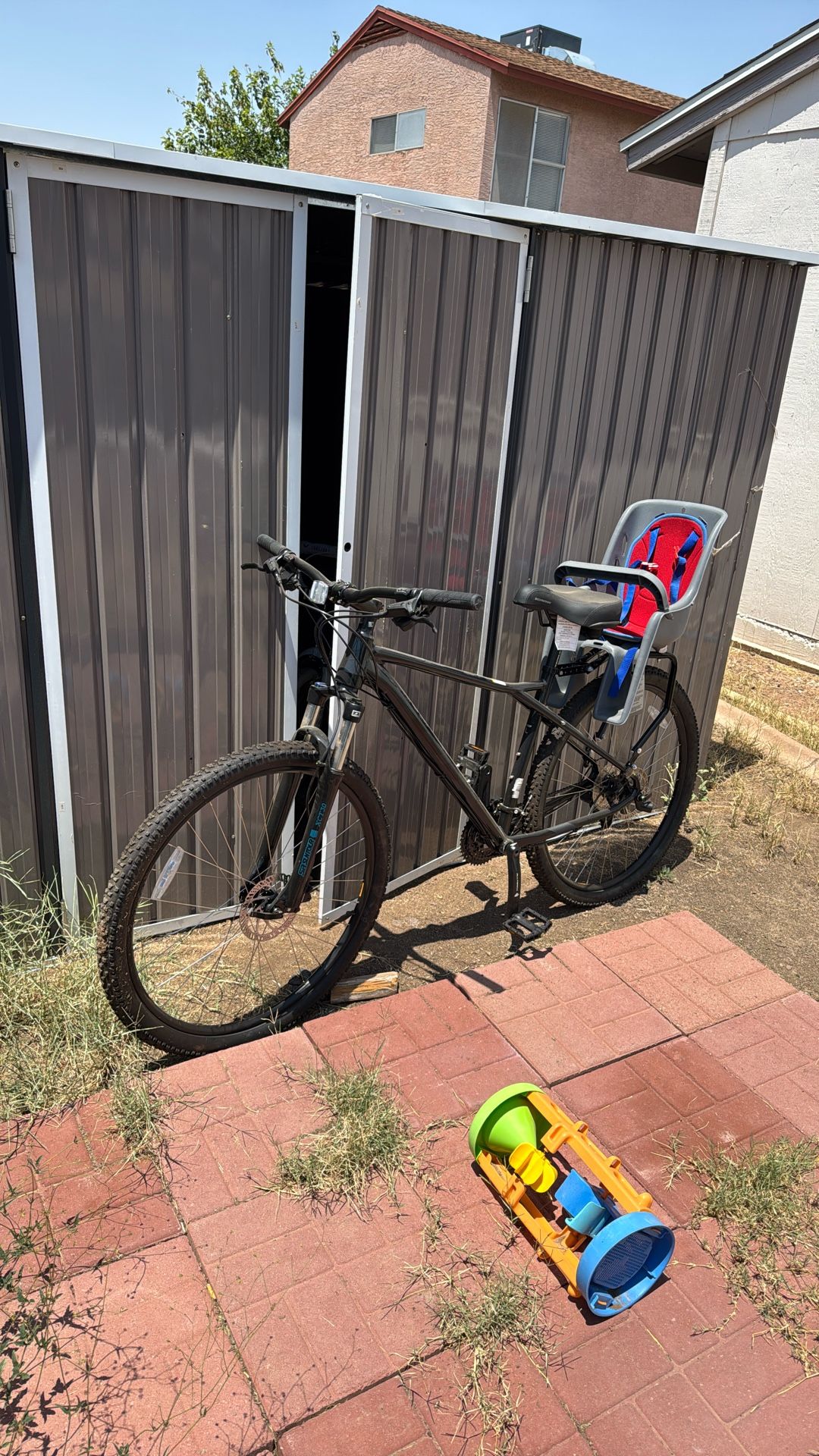 Brand New 29 Inch Gt Avalanche Mountain Bike