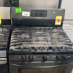 FRIGIDAIRE FFGFTD 30 in. 5.0 cu. ft. Gas Range Stove RATW