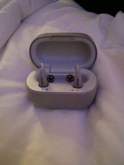 LEXIE HEARING AID MADE BY BOSE
