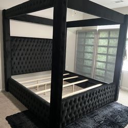 New King Canopy Only $50 Down