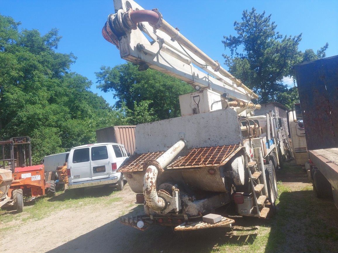 Concrete Boom Pump Whiteman for Sale in Central Islip, NY OfferUp