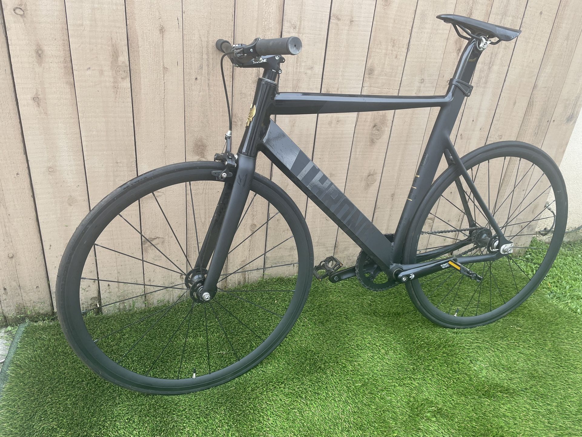Throne Track Bike