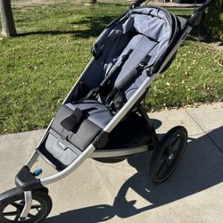 Thule Jogging Stroller. Urban Glider 2 