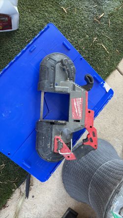 Milwaukee Fuel Band Saw