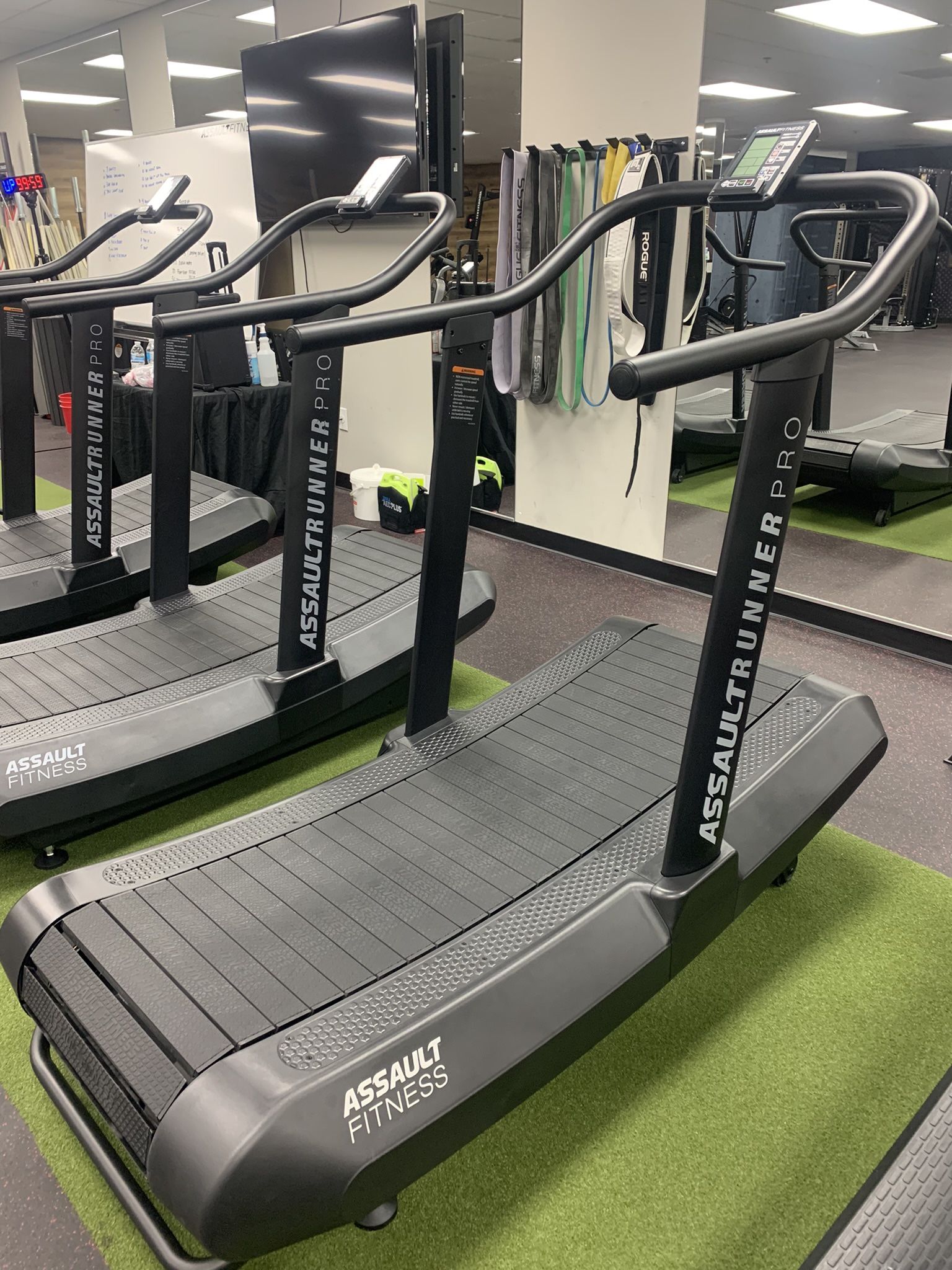 Assault Runner Pro Treadmill Demo Condition for Sale in Long