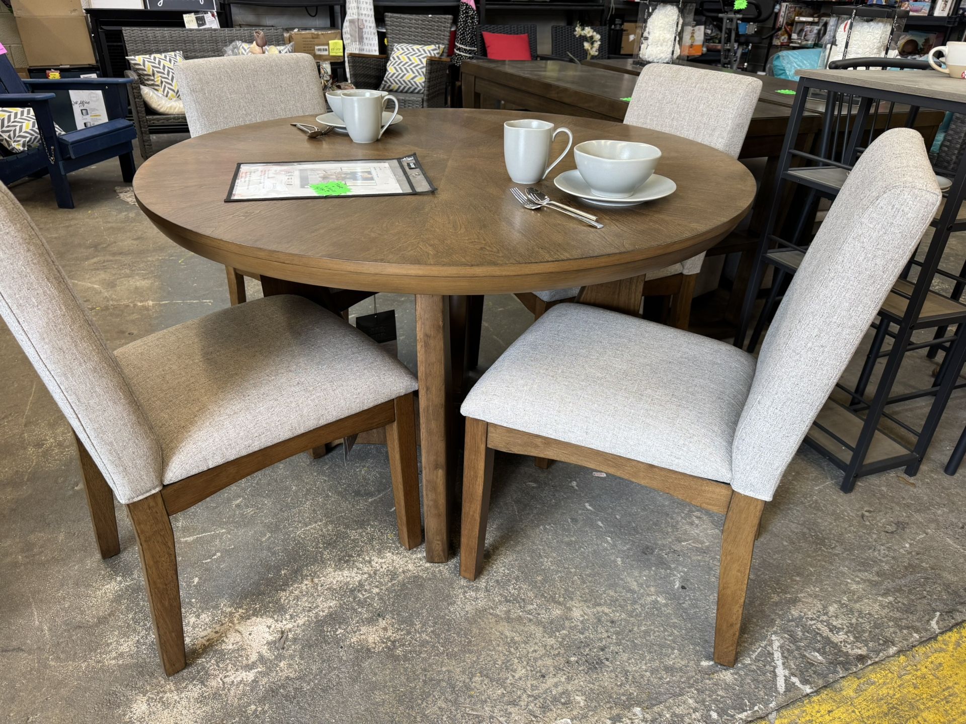 Wood Round Table And 4 Chairs New Fully Assembled