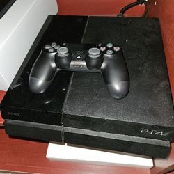 Original PS4 With 1 Controller & 4 Games