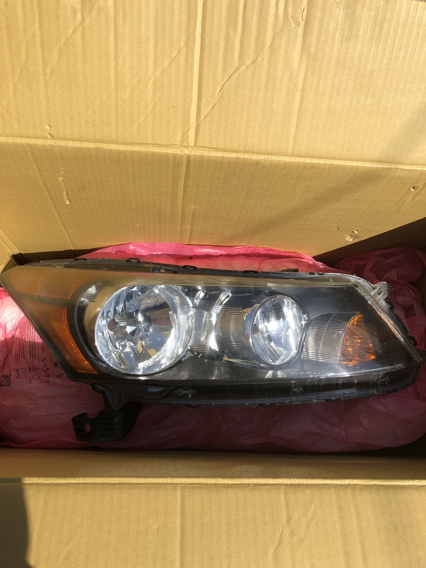 2008-2012 Honda Accord Sedan 8th Gen pair of headlights