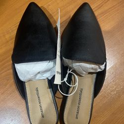 Amazon Essential womens pointy toe with with minu heel