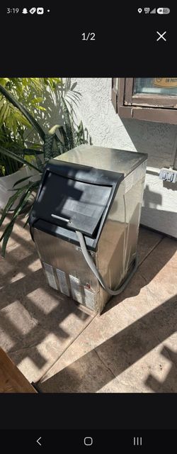 Maxx ice industrial ice maker