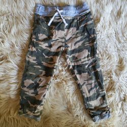 Childs Camo Pants Sz 2-3