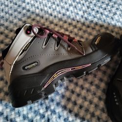 Discovery Women Boots 