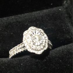 White gold 10k. 1ct Diamonds Engagement And Wedding Ring