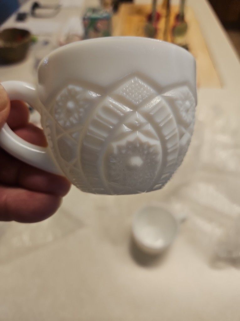 Vintage Grog Mike Glass Mugs (10)