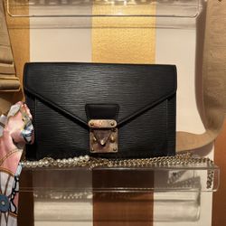 LV clutch/cross Body Epi