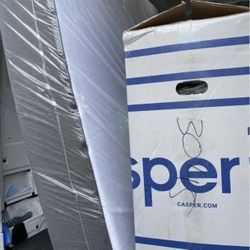 Brand New Queen Size 12” Casper Select Mattress!!