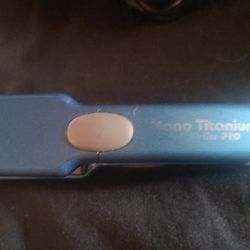 Babyliss PRO Nano Titanium Travel Size Blue