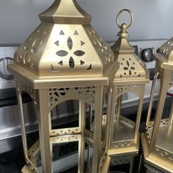4 Gold Lanterns