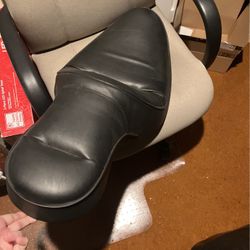 2002 Harley Davidson Seat