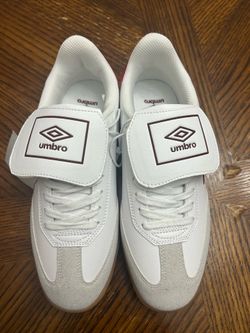 NEW Umbro-TX Men’s Athletic Sneakers with Burgundy Logo size 8