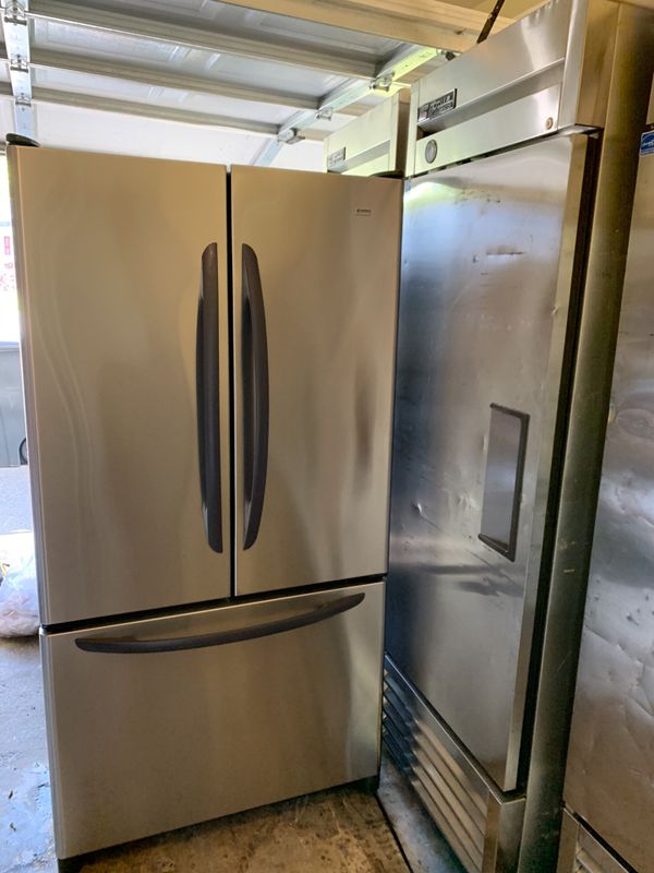 Nice refrigerator works very nice for Sale in Martinsburg, WV OfferUp
