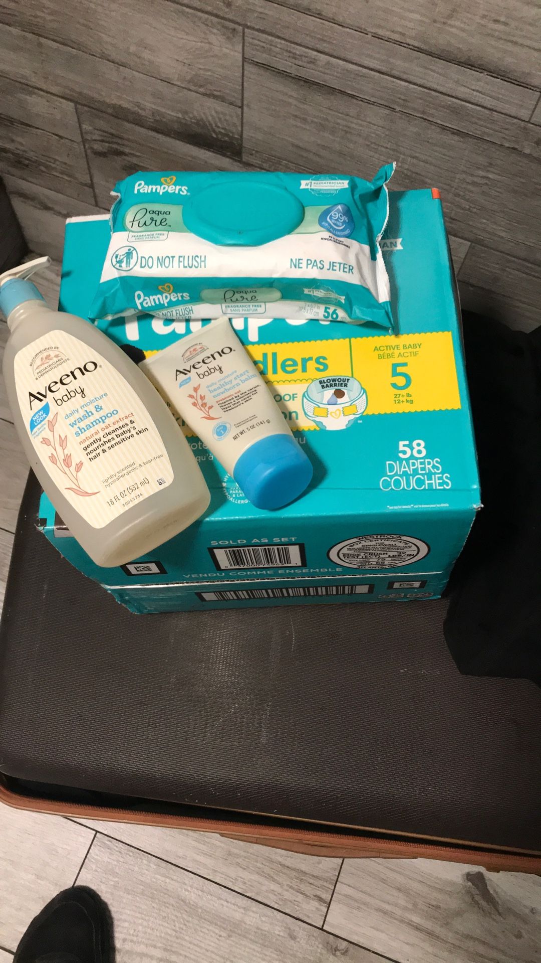 Diapers SIZE 5 Pampers