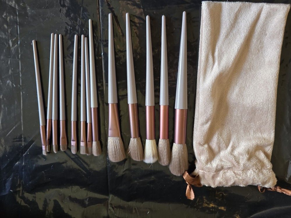 Makeup Brushes New Set 13 Piece