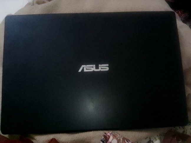 ASUS Ultrathin 14" Laptop Model L410