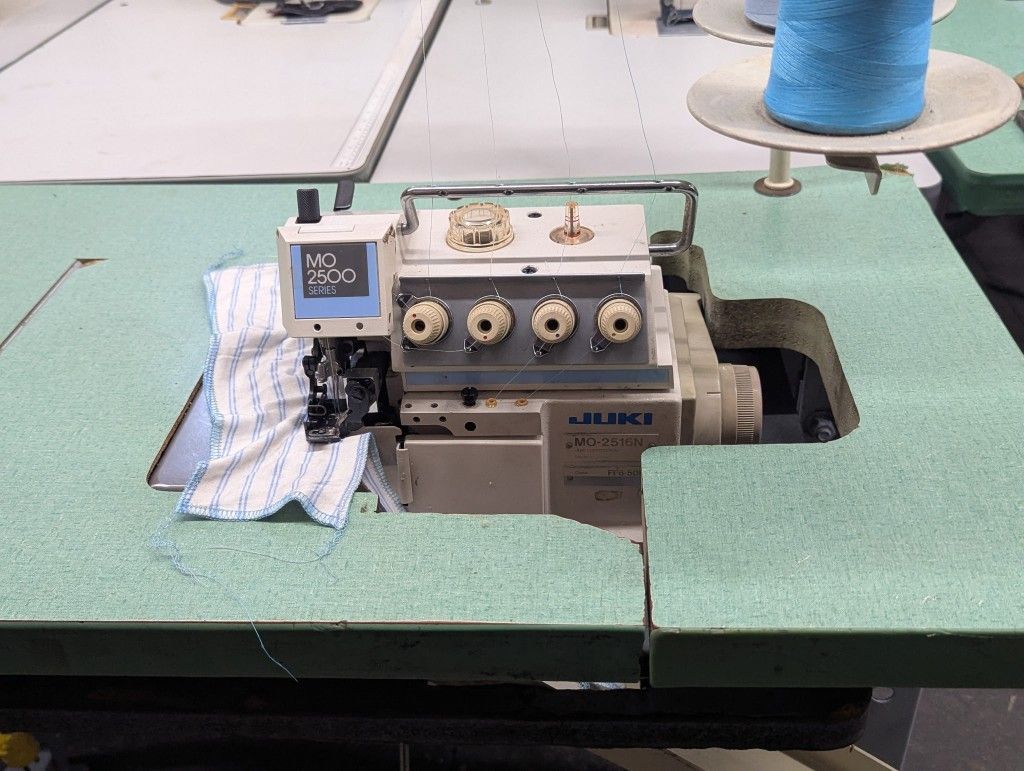 Juki MO-2516N, 6 Thread Overlock Industrial Sewing Machine