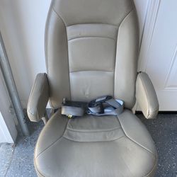 Rear Driver Side Captains Chair Econoline 150 2007