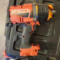 Milwaukee Impact Wrench 1/2 Inch