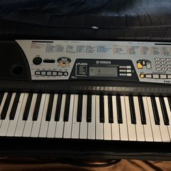 Yamaha PSR-175 & Stand