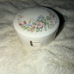 Vintage Set Of 6 1977 Richard Webb Melamine Floral Coasters w/Holder & LID 