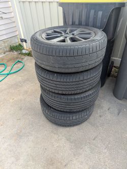 Original Mitsubishi Lancer SE Rims With Tires