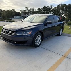2015 Volkswagen Passat 1.8T Wolfsburg Edition Sedan 4D