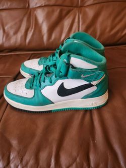 NIKE AIRFORCE 1